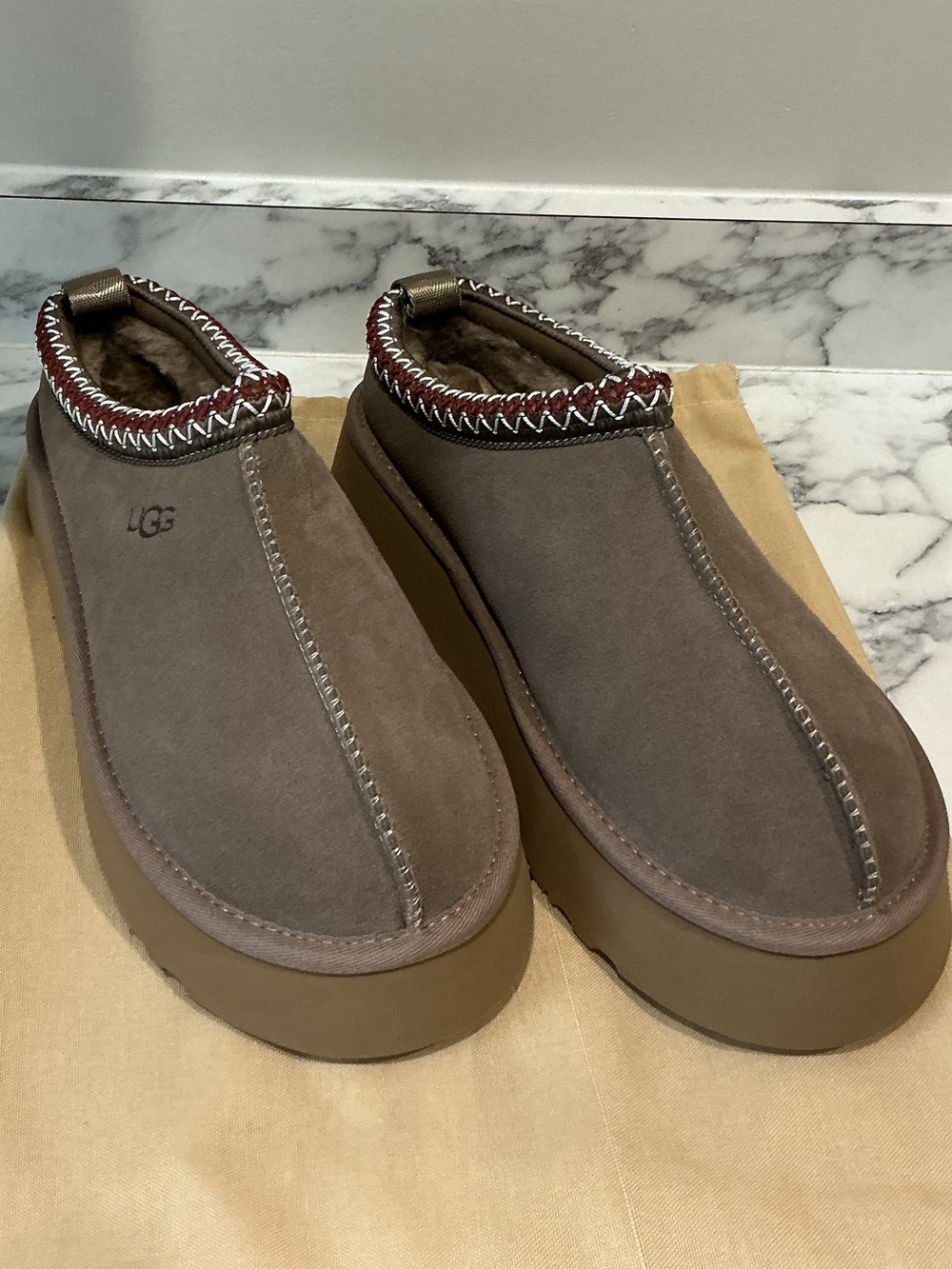 NEW W/O TAGS | UGG Brown Suede Platform Mules with Trim